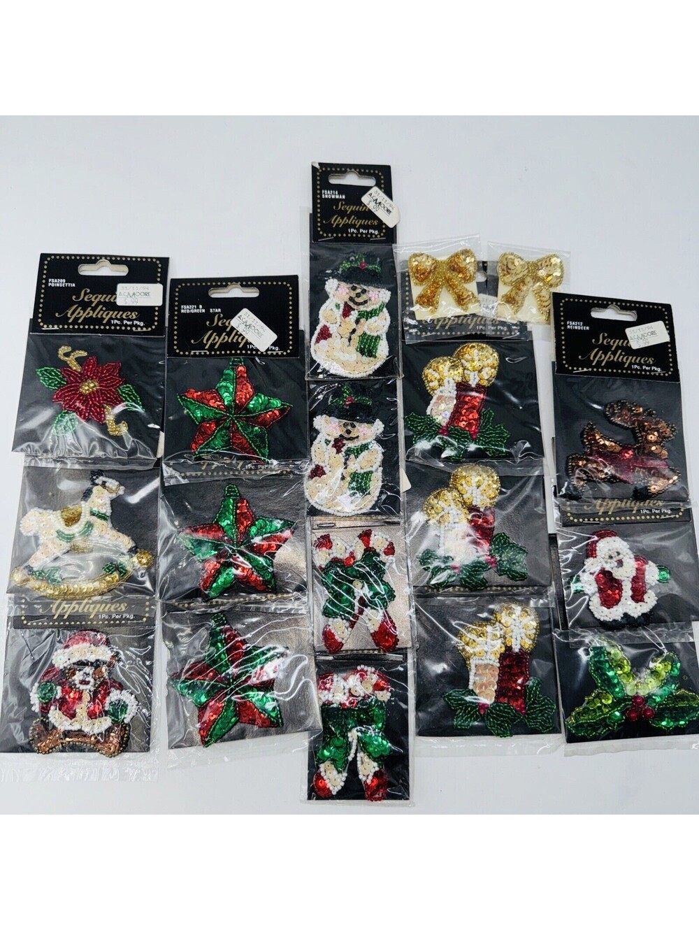 1 NEW Christmas Sequin Patch Motif Santa Star Candles Holly Horse Snowman Bear